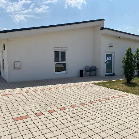Gaestezimmer Oedenburgerstrasse Pottsching ภายนอก รูปภาพ